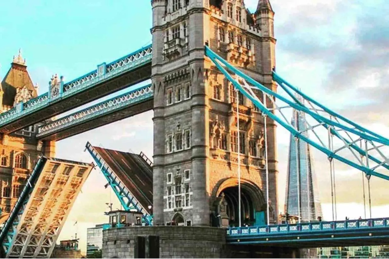 Remarkable Apartment Near London Tower Bridge