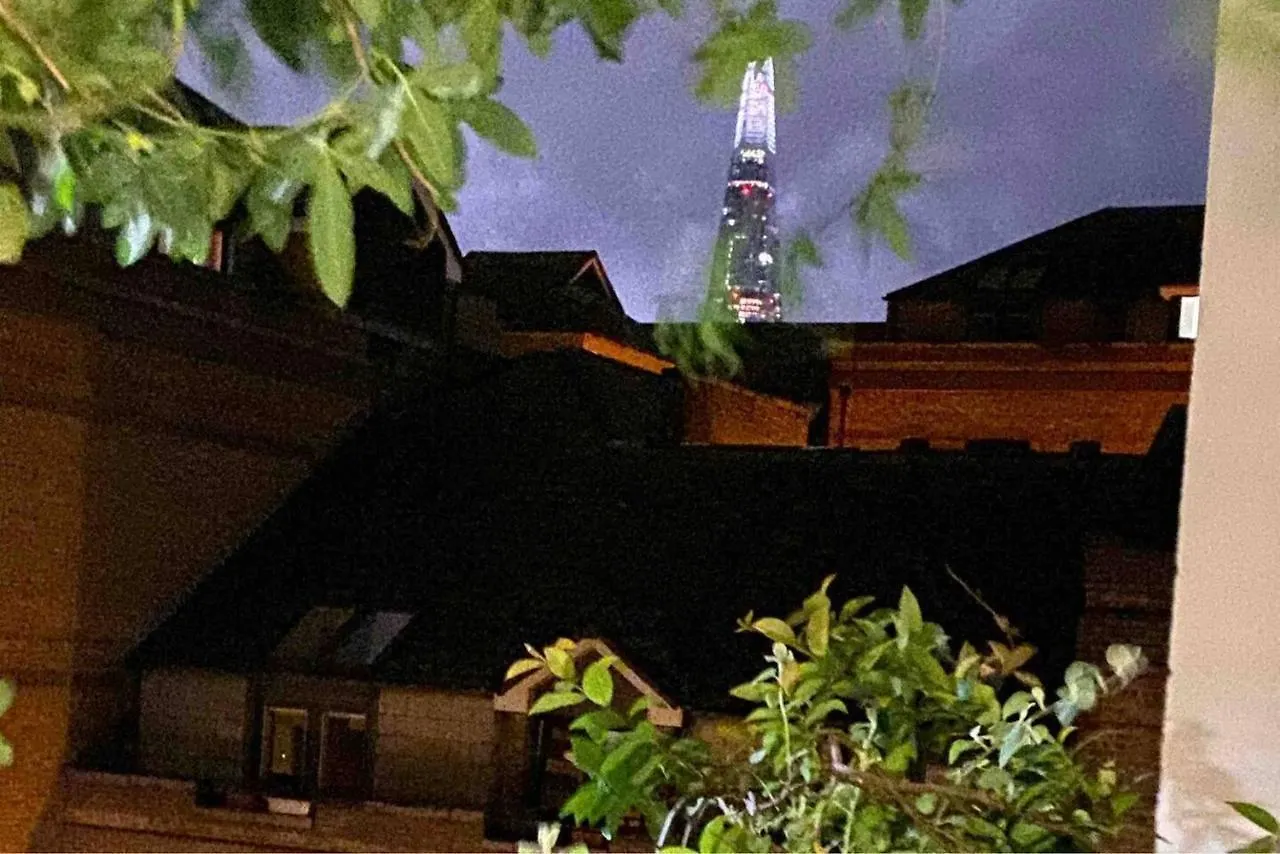 Remarkable Apartment Near London Tower Bridge
